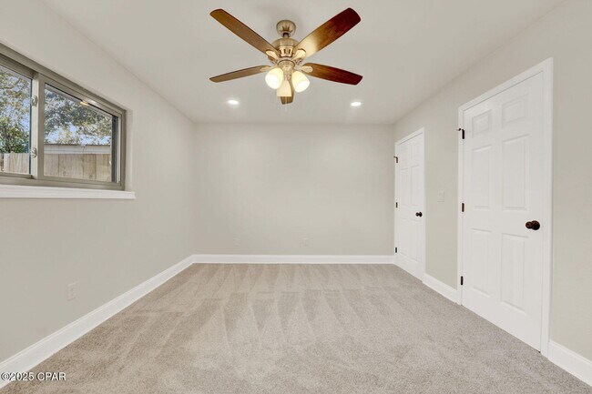 Building Photo - 5204 Park St