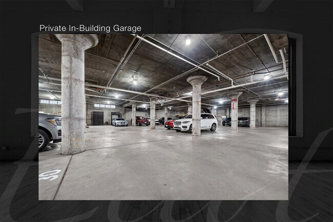 Building Photo - 2647 Locust St