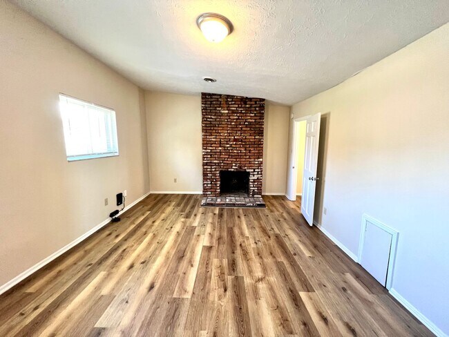 Building Photo - 41 Wyoming St