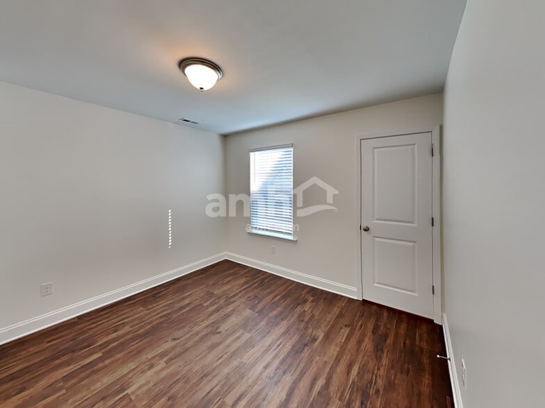 Building Photo - 1322 Bethany Dallas Dr