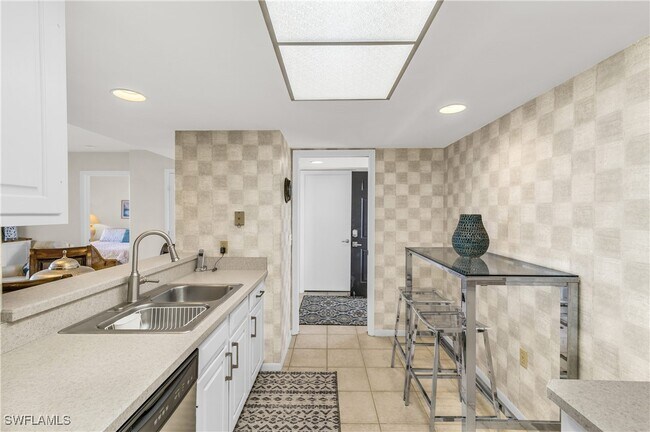 Building Photo - 17 Bluebill Ave