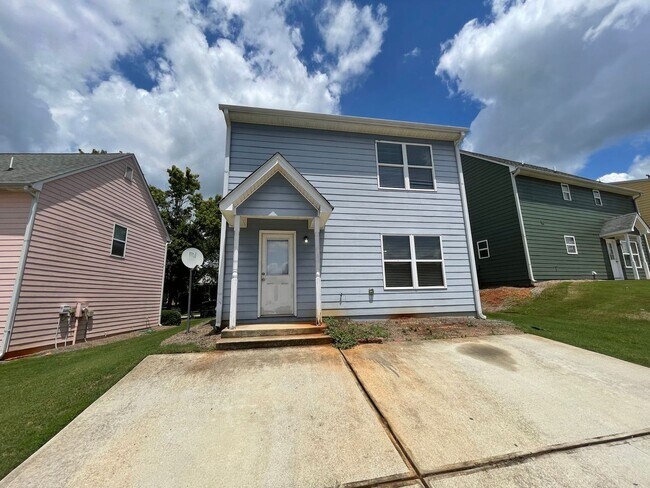 Building Photo - BRIDGEWATER HOME! PRE-LEASING FOR AUGUST 1 2026! 1/2 Off Deposit for a limited time!