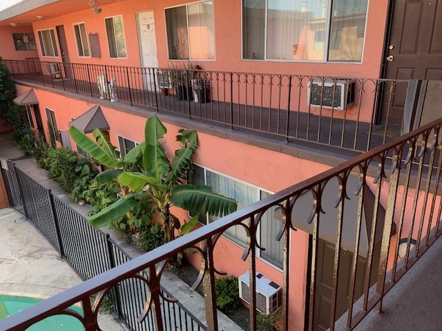 DECK - 14011 Sherman Way