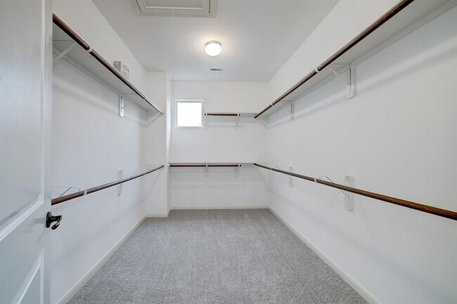 Building Photo - 5424 Petty St