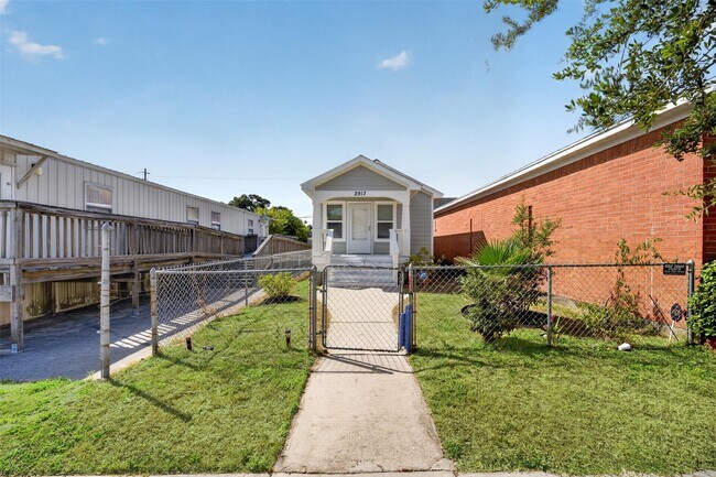 Building Photo - 2917 Avenue M