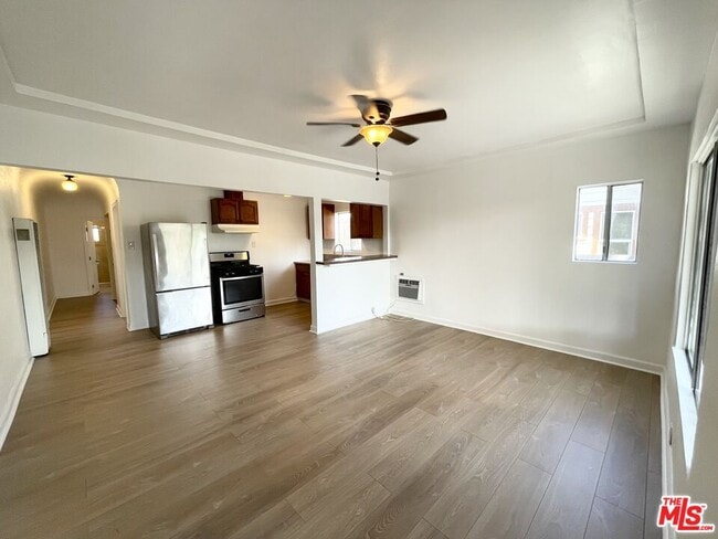 Building Photo - 3659 6th Ave