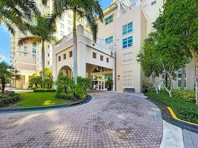 Building Photo - 450 N Federal Hwy