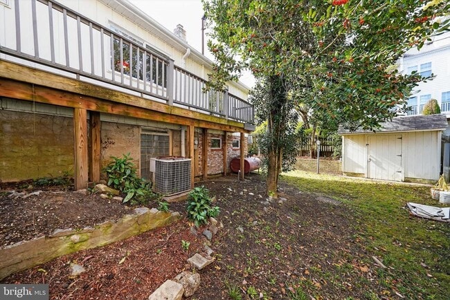 Building Photo - 7523 B St