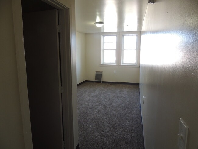 Main bedroom - 7167 Ogontz Ave