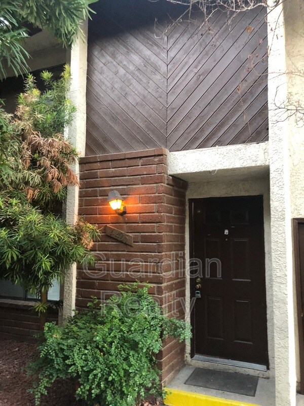 Primary Photo - 4425 Shortleaf St