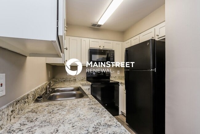 Building Photo - 3 Bedroom Pet-Friendly Home in Bradenton, ...