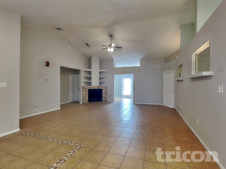 Building Photo - 6936 Sweetbriar Ave NW