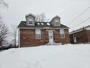 Building Photo - 1131 N Florissant Rd