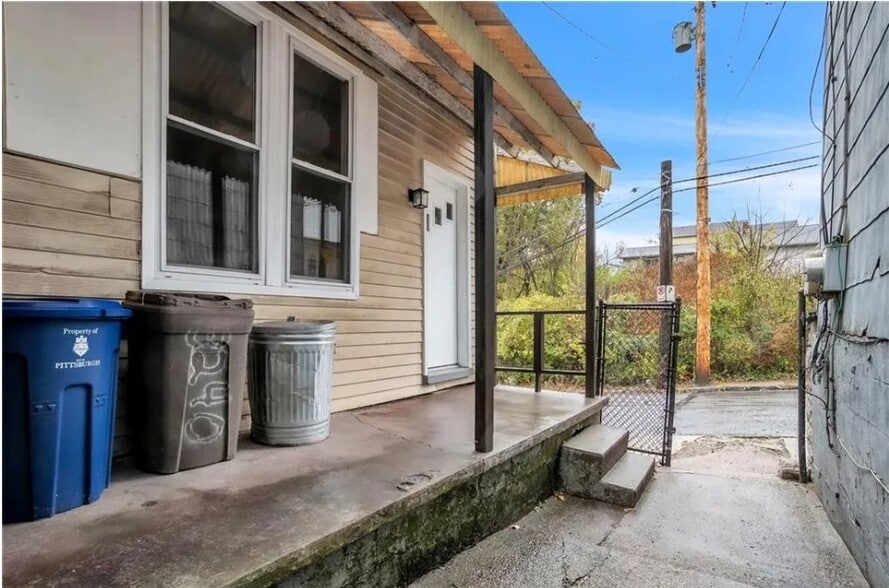 porch - 3240 Rothpletz St