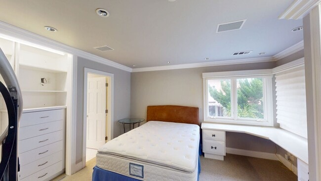 Building Photo - Unfurnished - Custom Built Home | Short-Term Lease