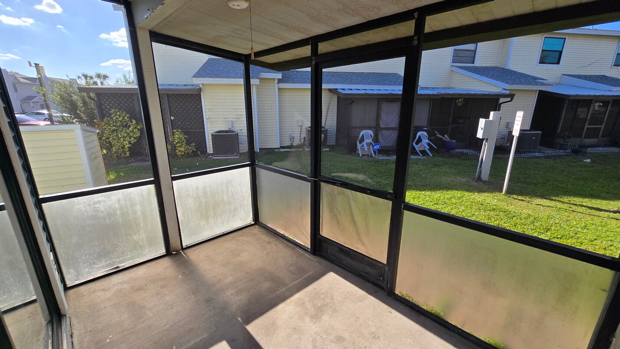 Building Photo - 12665 Castle Hill Dr