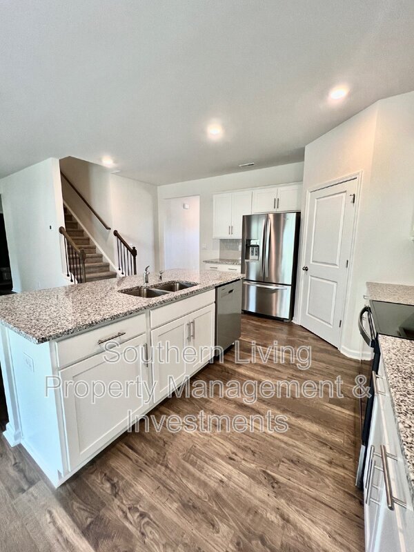 Building Photo - 3120 Winged Elm St