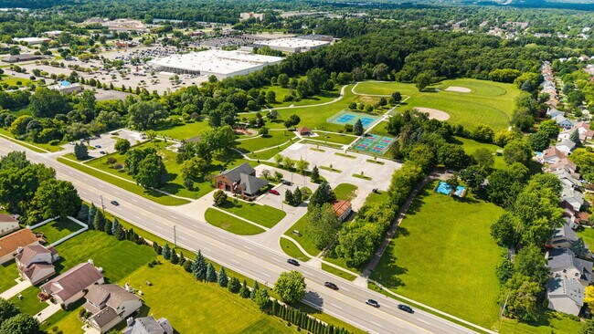 Building Photo - 4141 Crystal Creek Dr