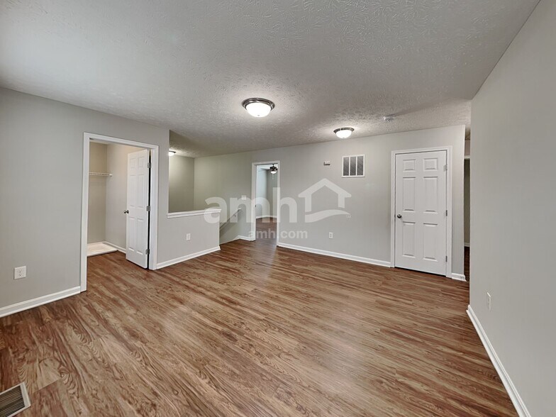 Building Photo - 519 Hafton Ct