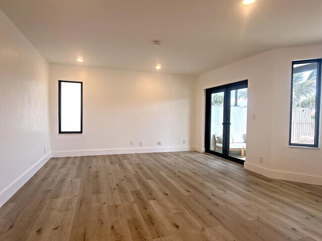 Building Photo - 10920 Haydn Dr
