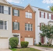 Building Photo - 1028 Meandering Way
