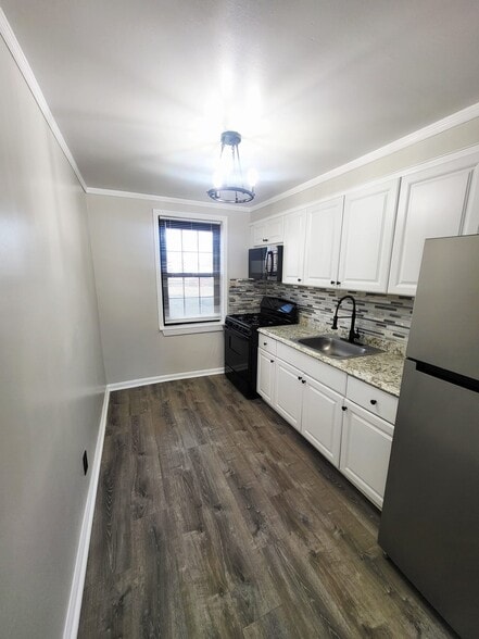 Building Photo - 3243 Floyd Walk