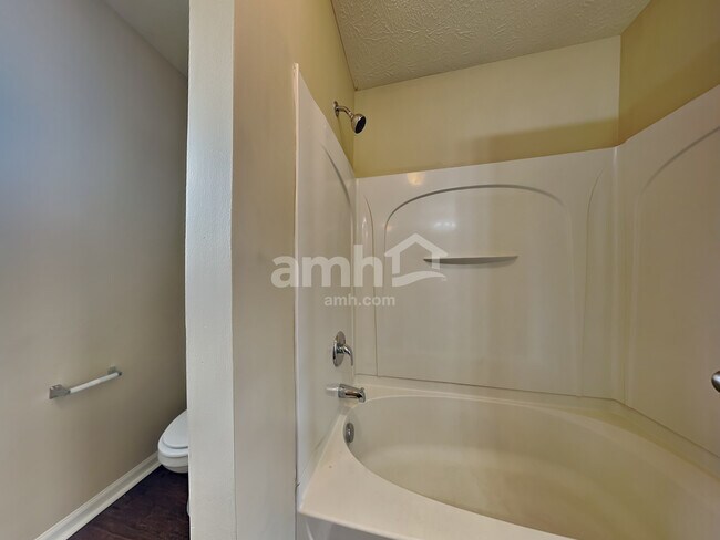 Building Photo - 4039 Tahoe Dr