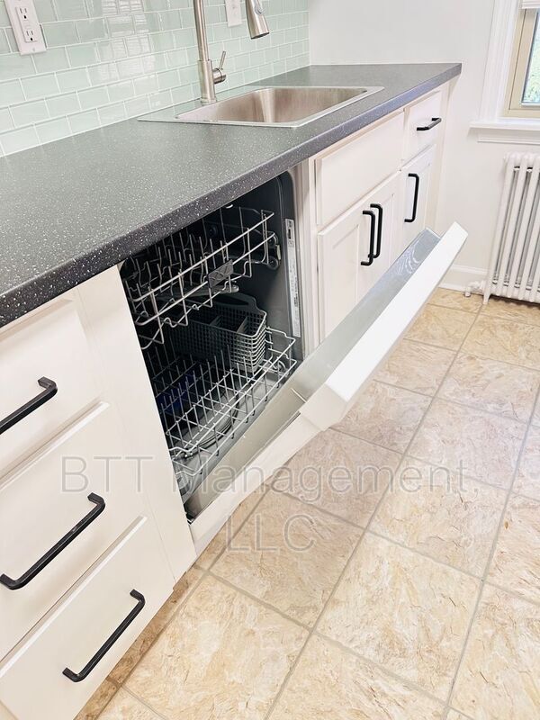 Building Photo - 8310 Garland Ave