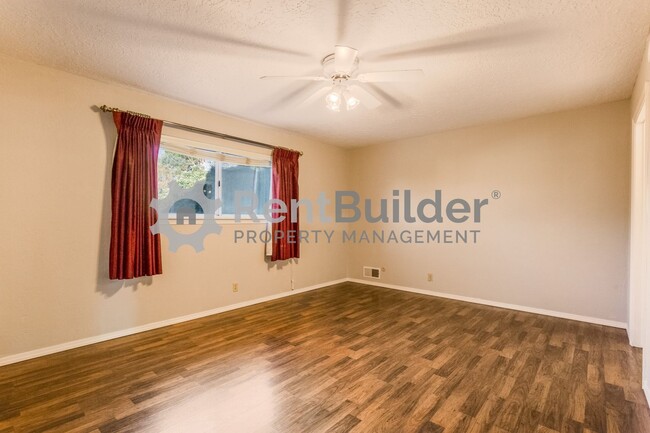 Building Photo - CALL US TODAY AT (505) 808-6467 TO SCHEDUL...