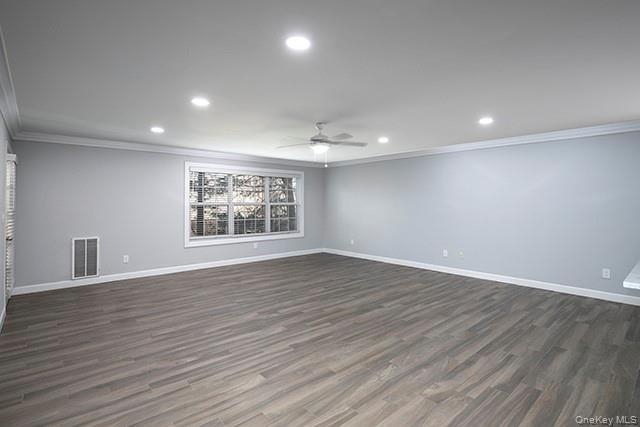 Building Photo - 100 Pineview Ln
