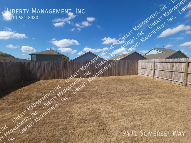 Building Photo - Gently lived in home in the newer neighbor...