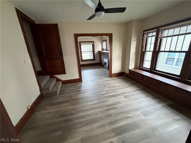 Building Photo - 1023 Harrison Ave SW