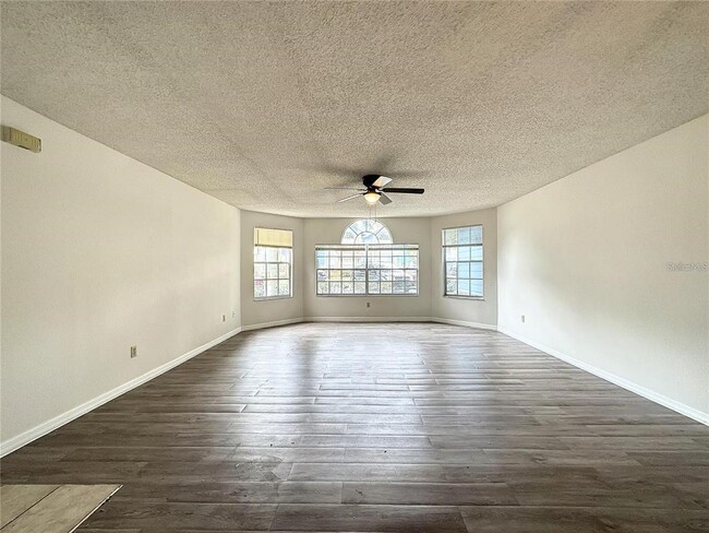 Building Photo - 2717 N Poinciana Blvd