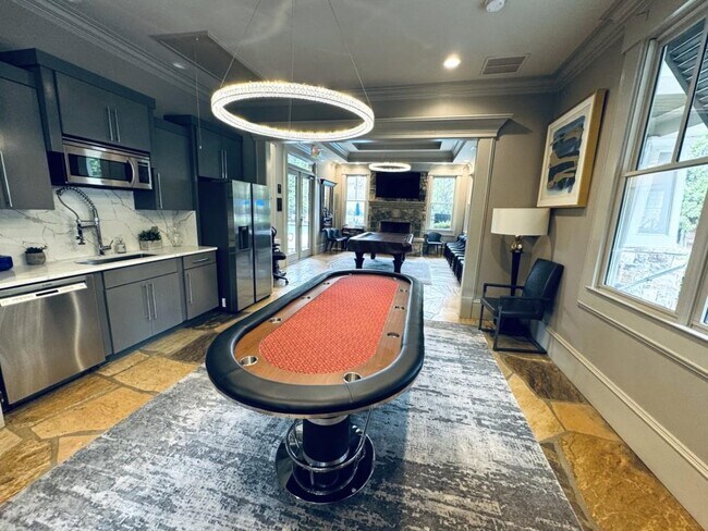 Building Photo - 704 Stickley Oak Way