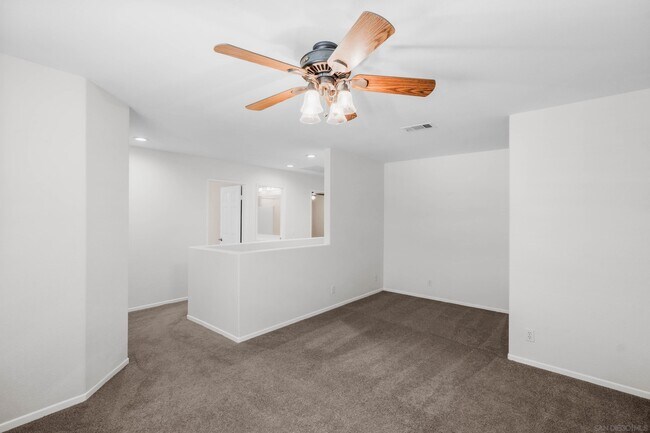 Building Photo - 42028 Pine Needle St