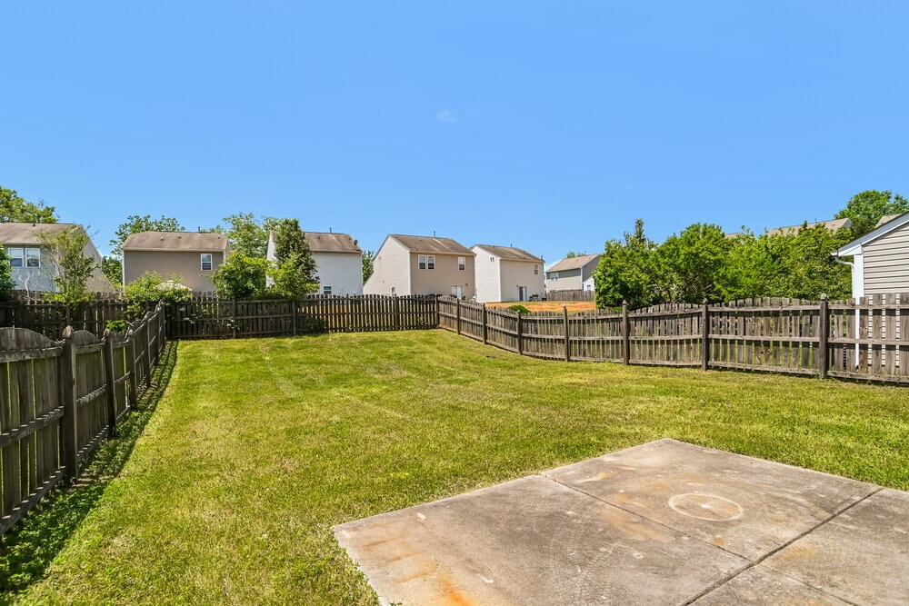 Building Photo - 2222 Buckleigh Dr