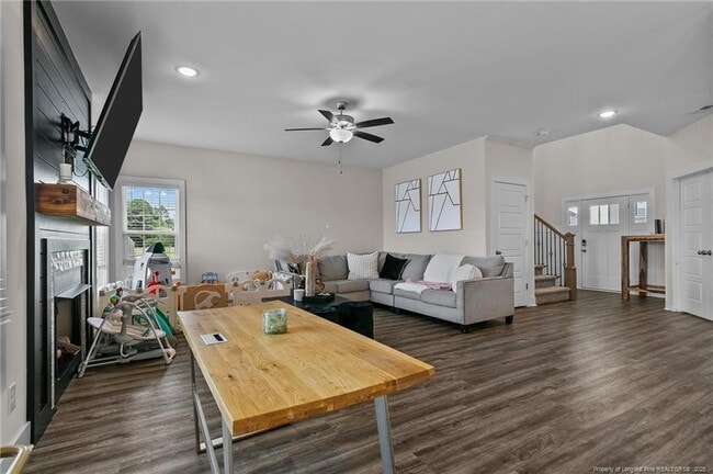 Building Photo - 5527 Mountain Run Dr