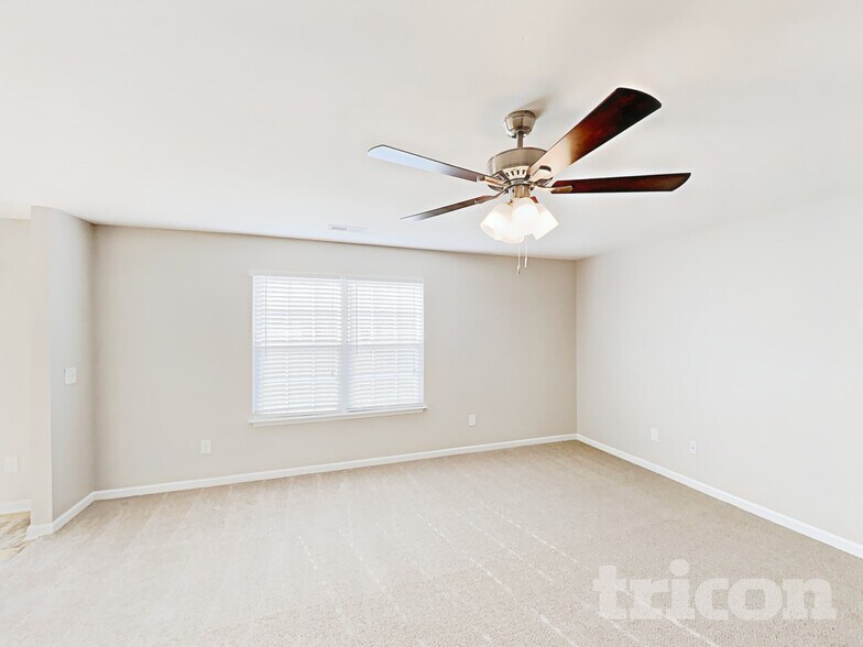 Building Photo - 1475 Scofield Ct