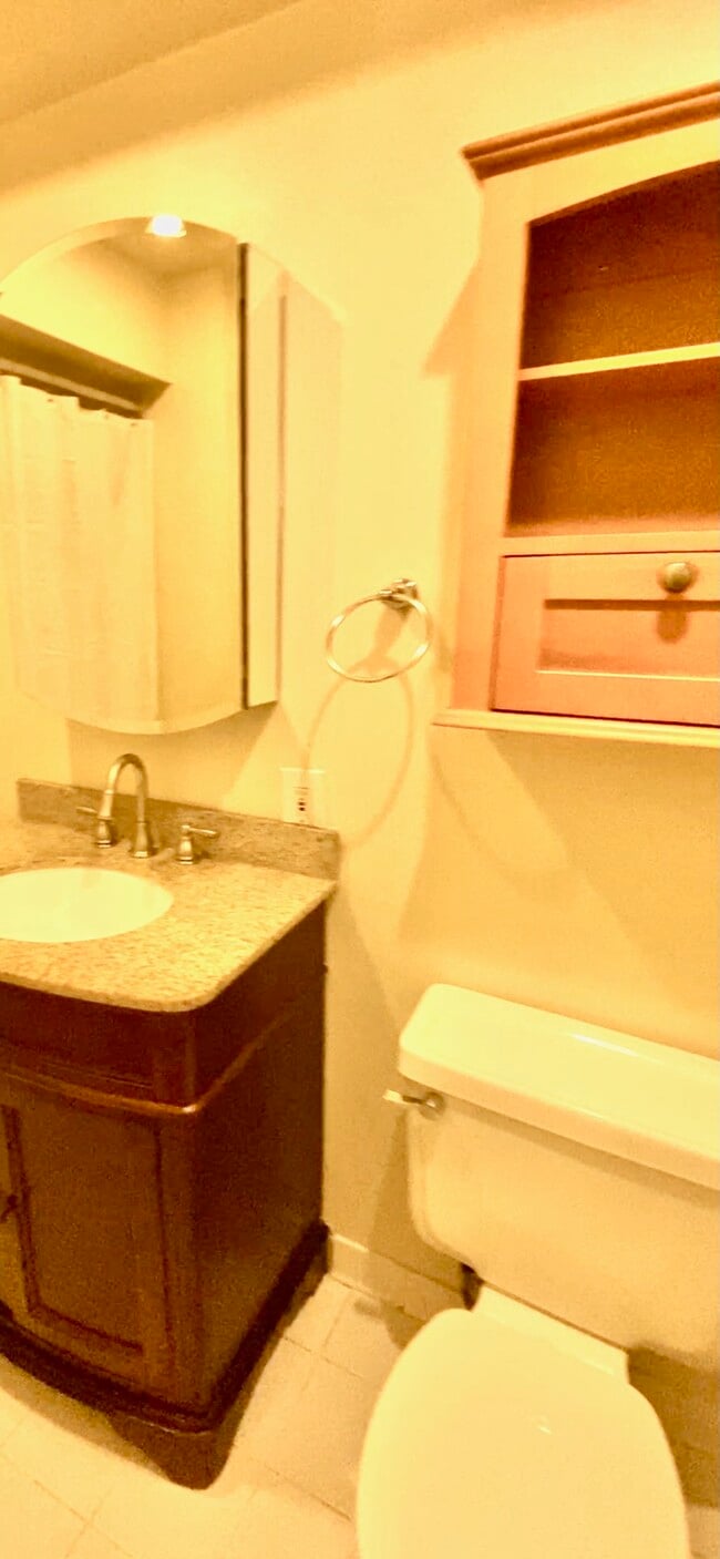 Building Photo - 5307 Pooks Hill Rd