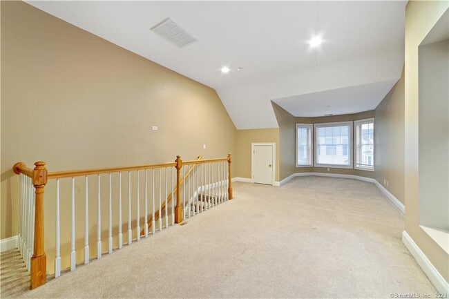 Building Photo - 85 Camp Ave