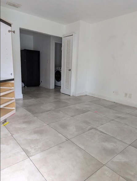 Building Photo - 741 NW 3rd Ave