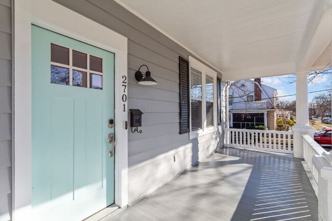 Building Photo - Updated 1920s Colonial in Northside – 3 Bed, 4 Bath – Available Now – $2,895/mo