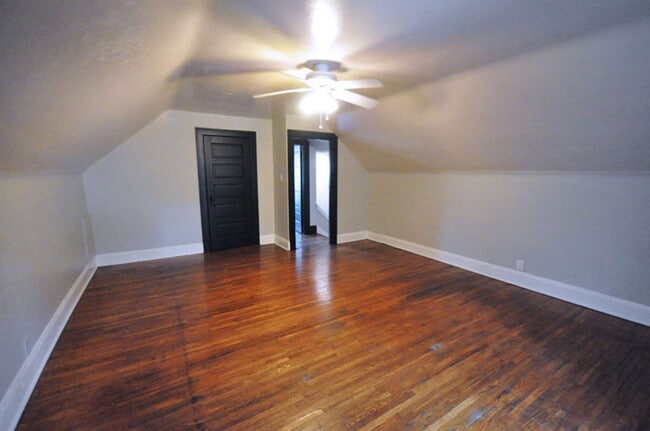 Building Photo - 131 W 8th Ave