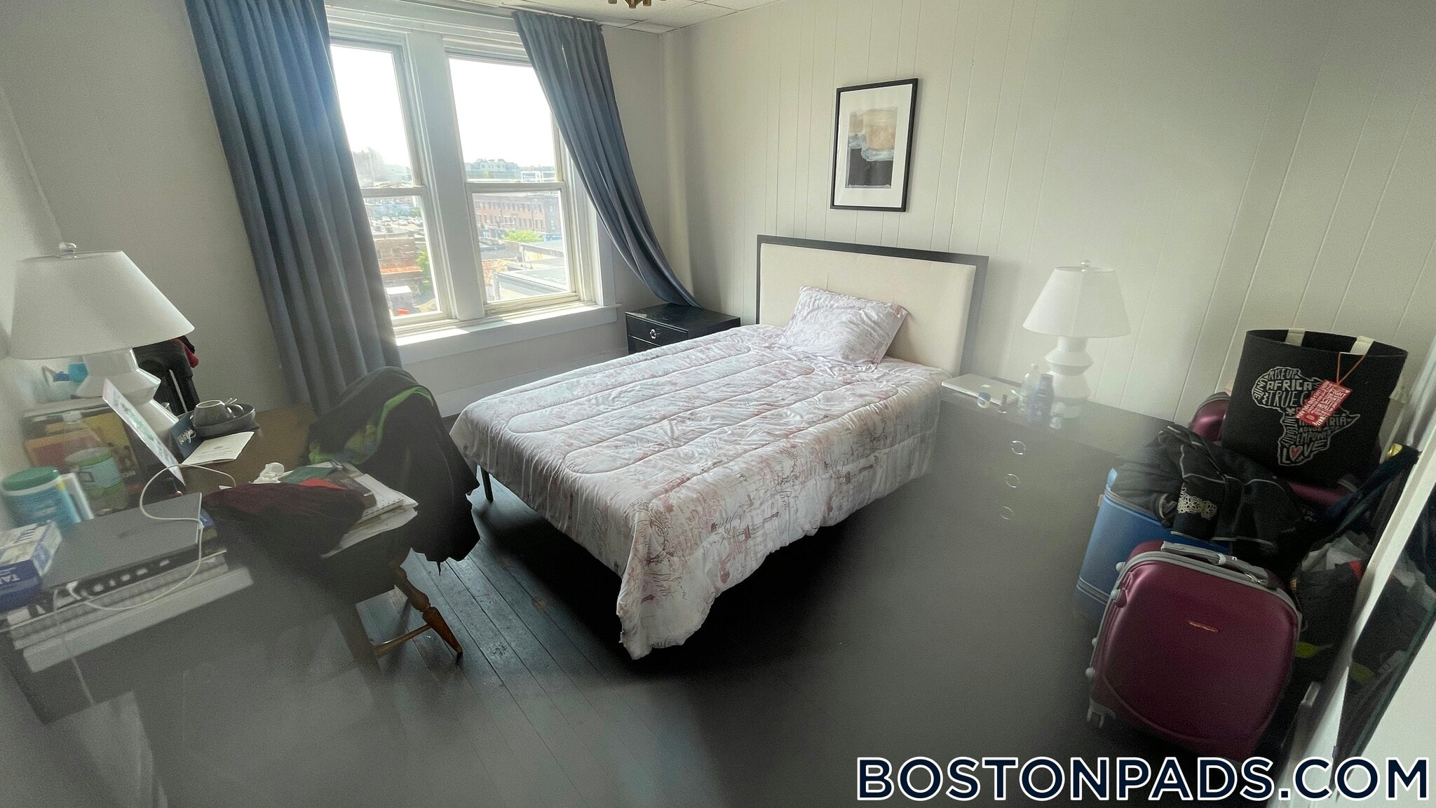 Building Photo - 7 Linden St