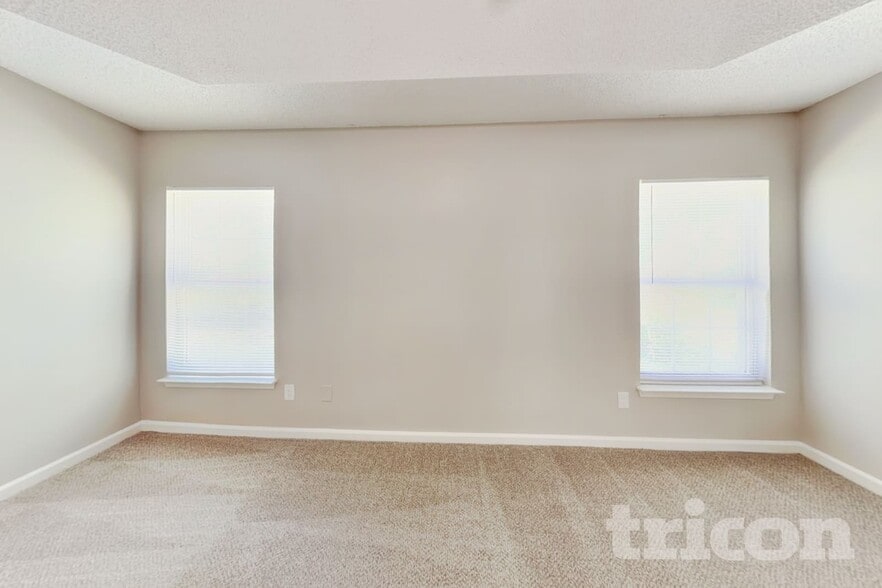 Building Photo - 4009 Far West Dr