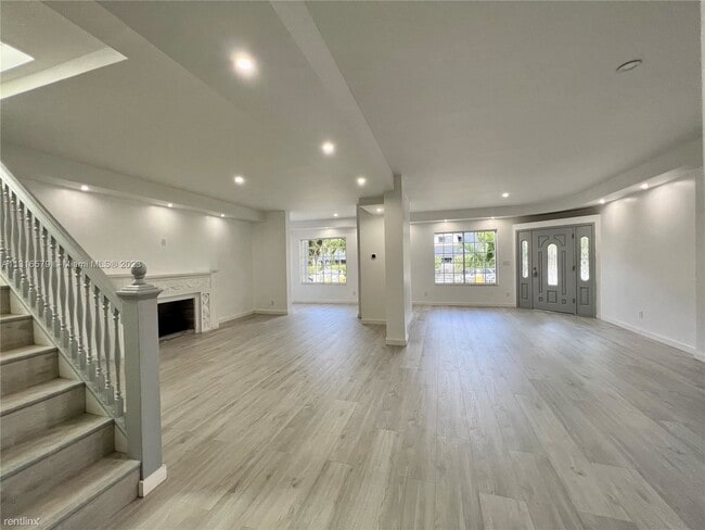 Building Photo - 3 br, 2 bath House - 1336 SW 14th St