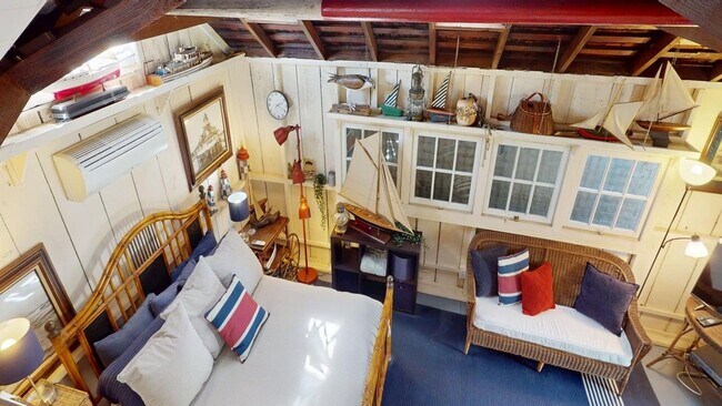 Building Photo - A Timeless Coronado Beach Cottage