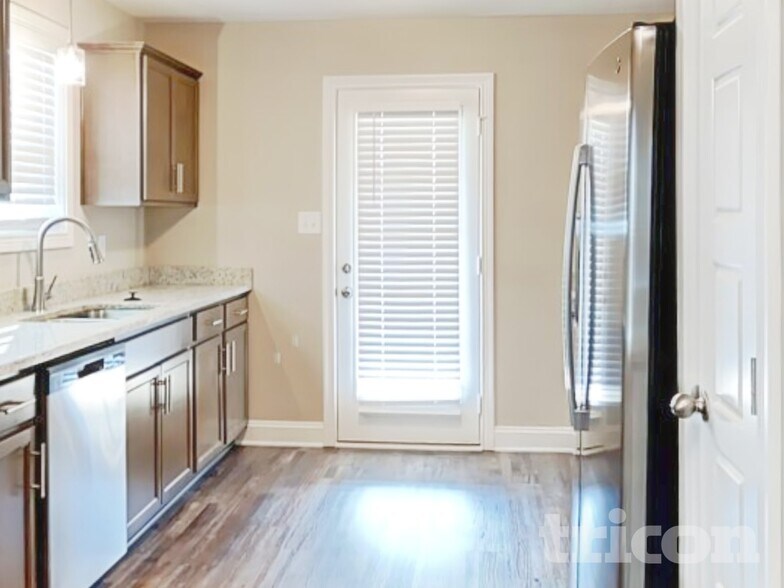 Building Photo - 1080 Dublin Dr