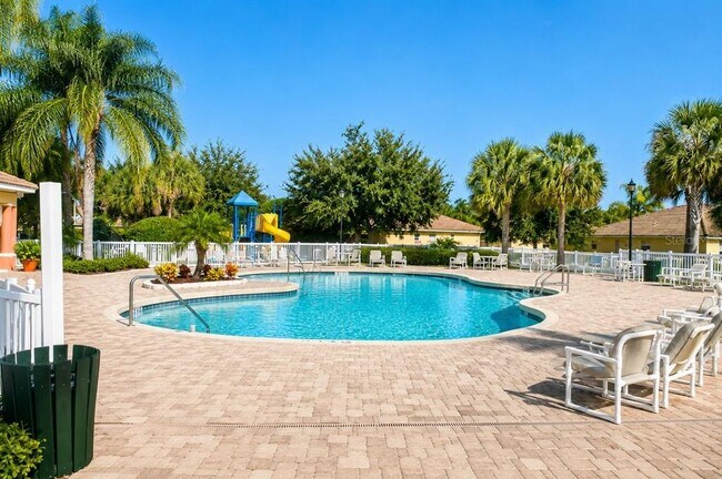 Building Photo - 212 Ocean Bluff Dr