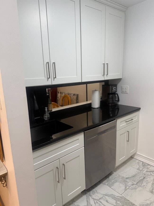 Building Photo - 601 Chestnut St